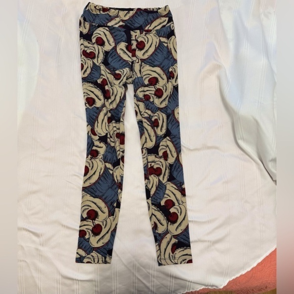 LuLaRoe Blue and Red Patterned Leggings